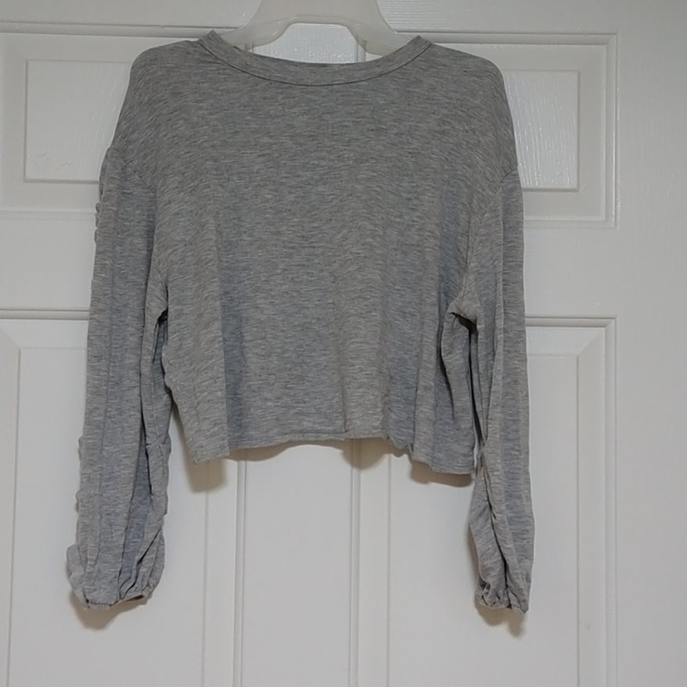 Color Code Heather Gray Bubble Sleeve Crop Top